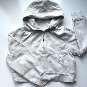 (no longer sold) Lululemon Scuba Hoodie 🤍